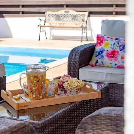 Villa Willow Mandali By Ezoria Protaras