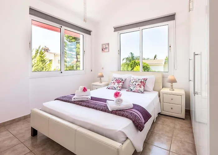 Willow Mandali By Ezoria * Protaras