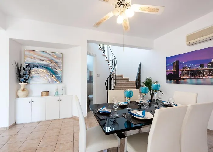 Willow Mandali By Ezoria Vila Protaras