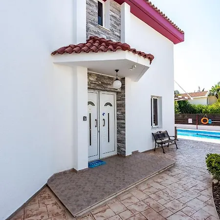 Willow Mandali By Ezoria Protaras